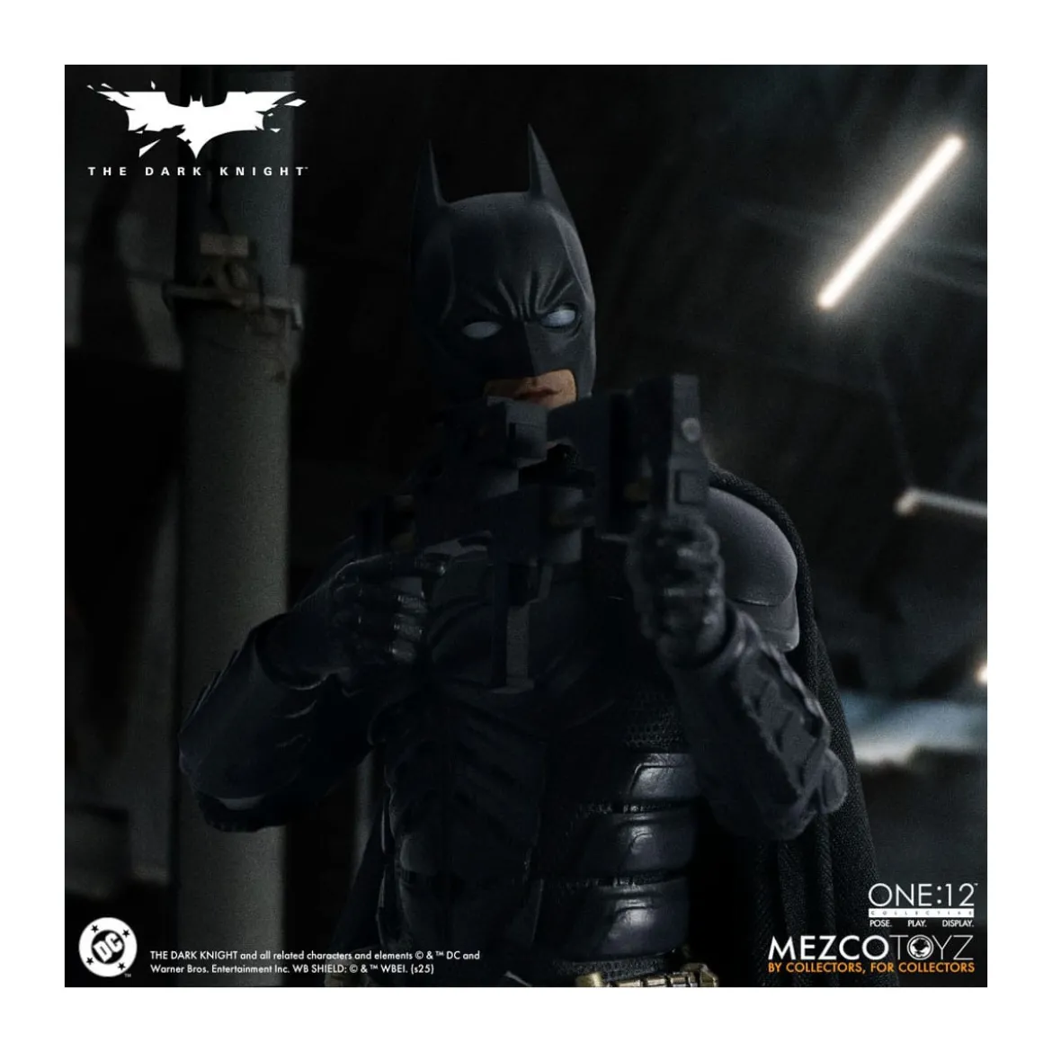 Mezco One 12 - The Dark Knight - BATMAN - DC Comics