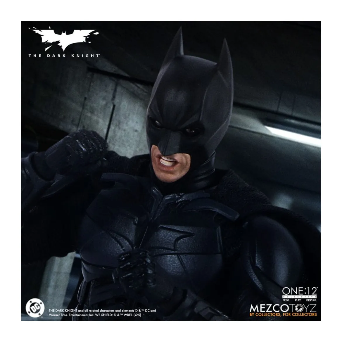 Mezco One 12 - The Dark Knight - BATMAN - DC Comics