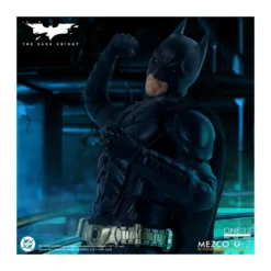 Mezco One 12 - The Dark Knight - BATMAN - DC Comics