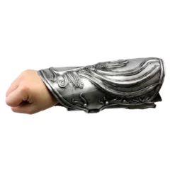 Neca - ASSASSIN'S CREED 2 - THE HIDDEN BLADE OF EZIO AUDITORE - ROLE-PLAY GAUNTLET REPLICA