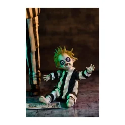 Neca BeetleJuice Beetlejuice - Ultimate Striped Suit Beetlejuice