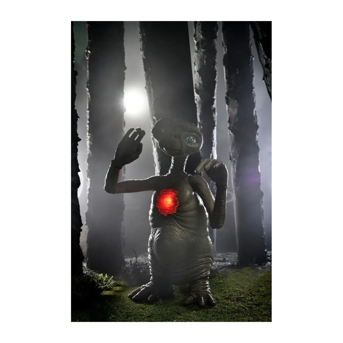 Neca - E.T. The Extra Terrestrial - Ultimate Deluxe E.T.