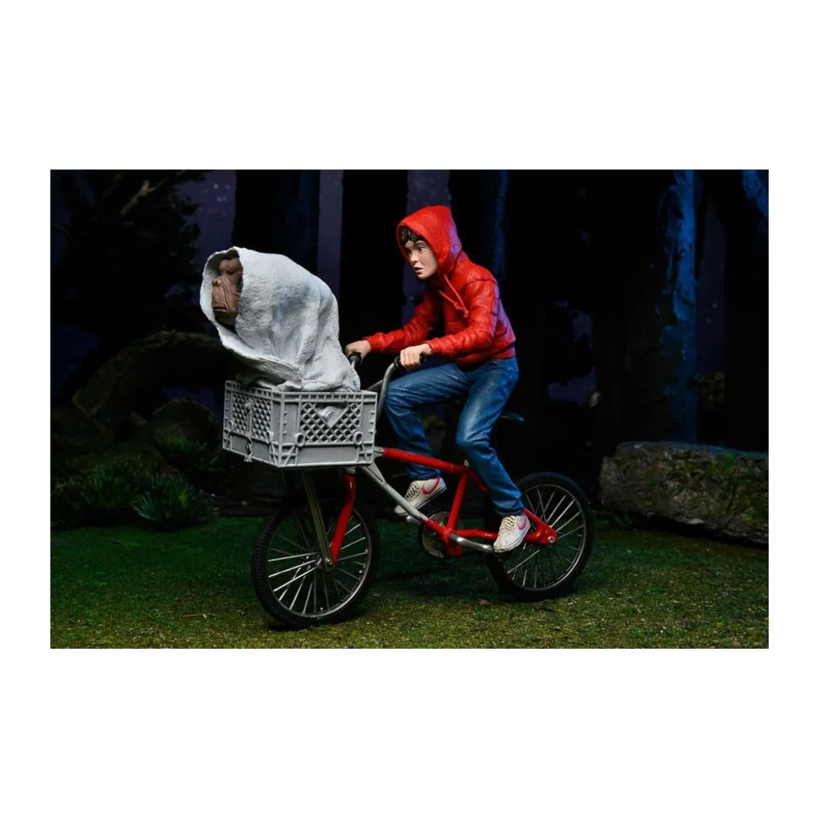 Neca - E.T. The Extra Terrestrial- Elliott & E.T. on Bicycle