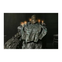 Neca Friday the 13th: The Game - Diorama Pamela Shrine