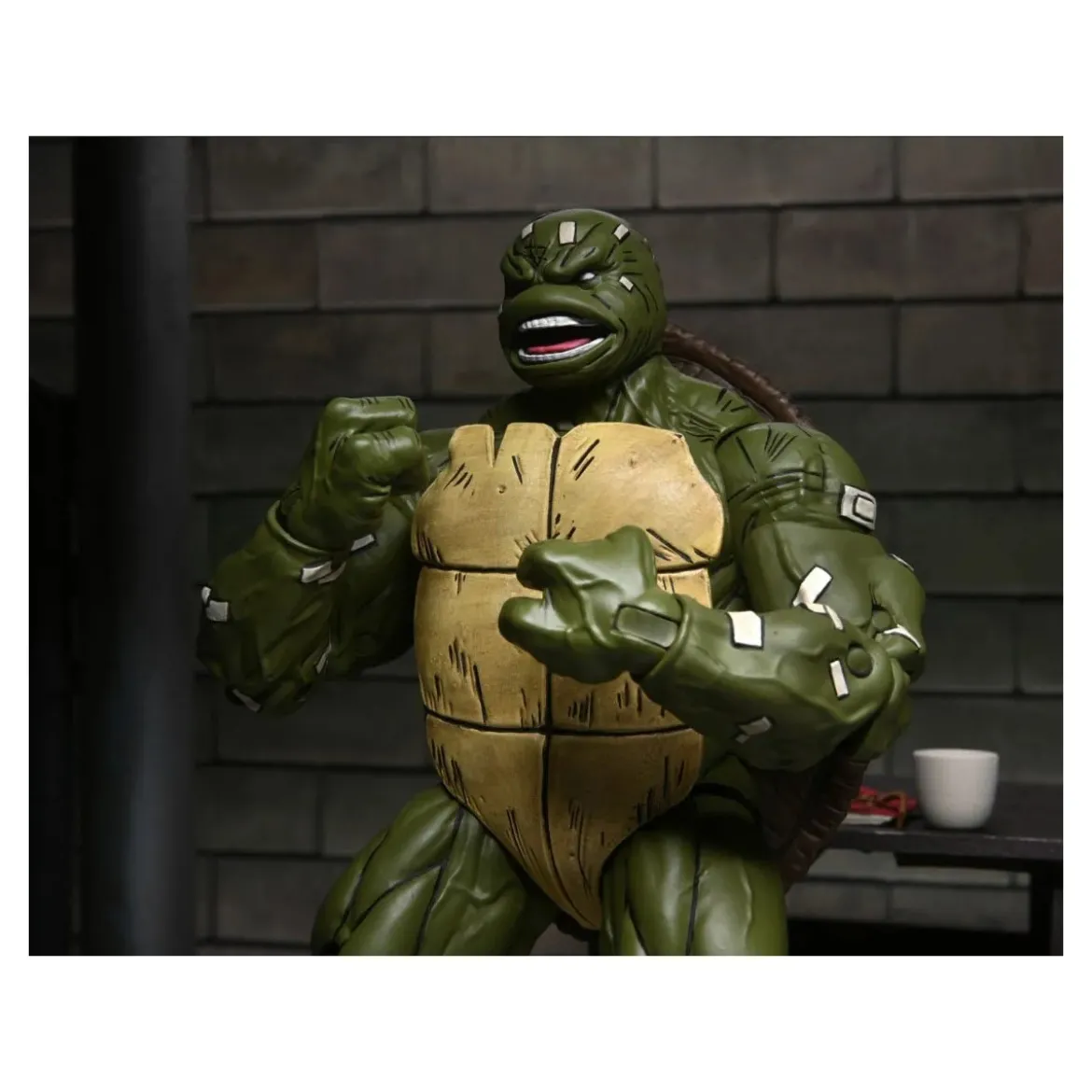 NECA - IDW Comics The Last Ronin - Ultimate Battle Damaged Ronin TMNT - Teenage Mutant Ninja Turtles