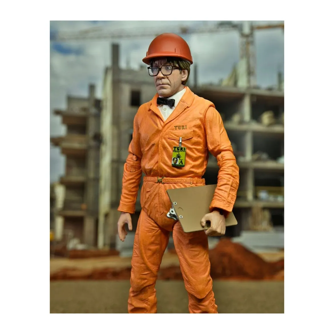 Neca - Lab Coat Professor Perry and Hazmat Suit Professor Perry