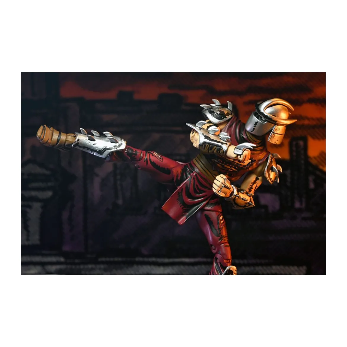 NECA - Mirage Comics - BATTLE DAMAGED SHREDDER (Classic Colors) - TMNT - Teenage Mutant Ninja Turtles