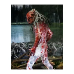 Neca Predator - Ultimate Feral Bear Blood Predator - Prey