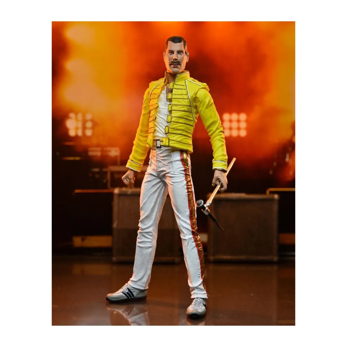 Neca Queen - Freddie Mercury (Yellow jacket) Live at Wembley Stadium 86