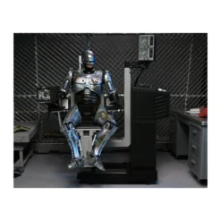 Neca - RoboCop - Ultimate Battle Damaged RoboCop with Chair