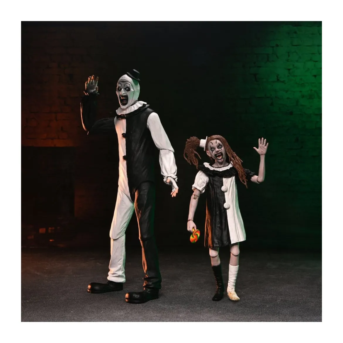 Neca Terrifier 2 - Ultimate Art the Clown & Little Pale Girl