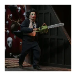 Neca Texas Chainsaw Massacre - Clothed Leatherface (Pretty Woman Mask)
