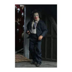 Neca Texas Chainsaw Massacre - Clothed Leatherface (Pretty Woman Mask)