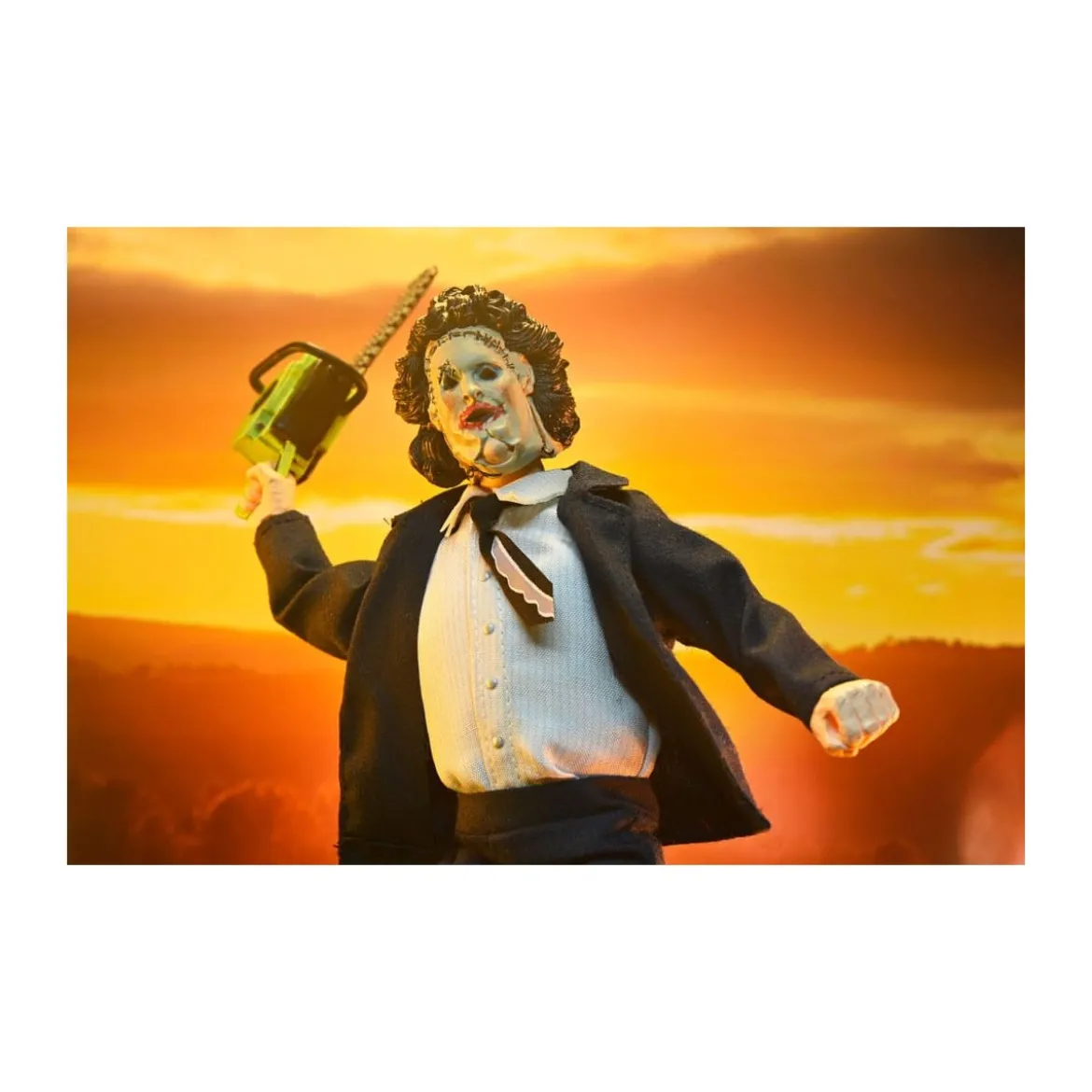 Neca Texas Chainsaw Massacre - Clothed Leatherface (Pretty Woman Mask) 50th Anniversary