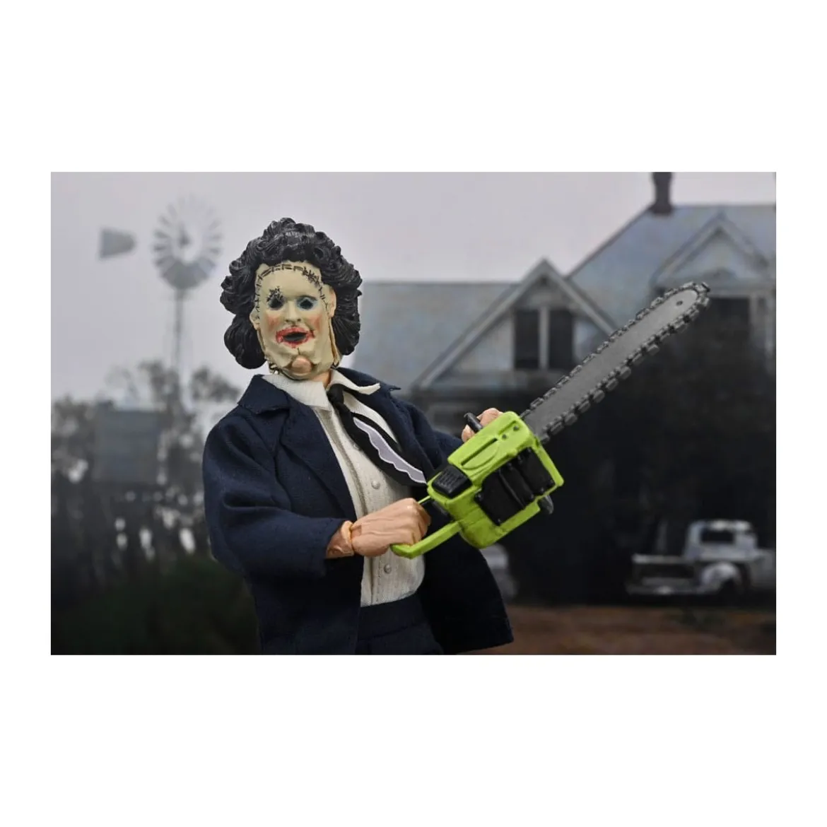 Neca Texas Chainsaw Massacre - Clothed Leatherface (Pretty Woman Mask) 50th Anniversary