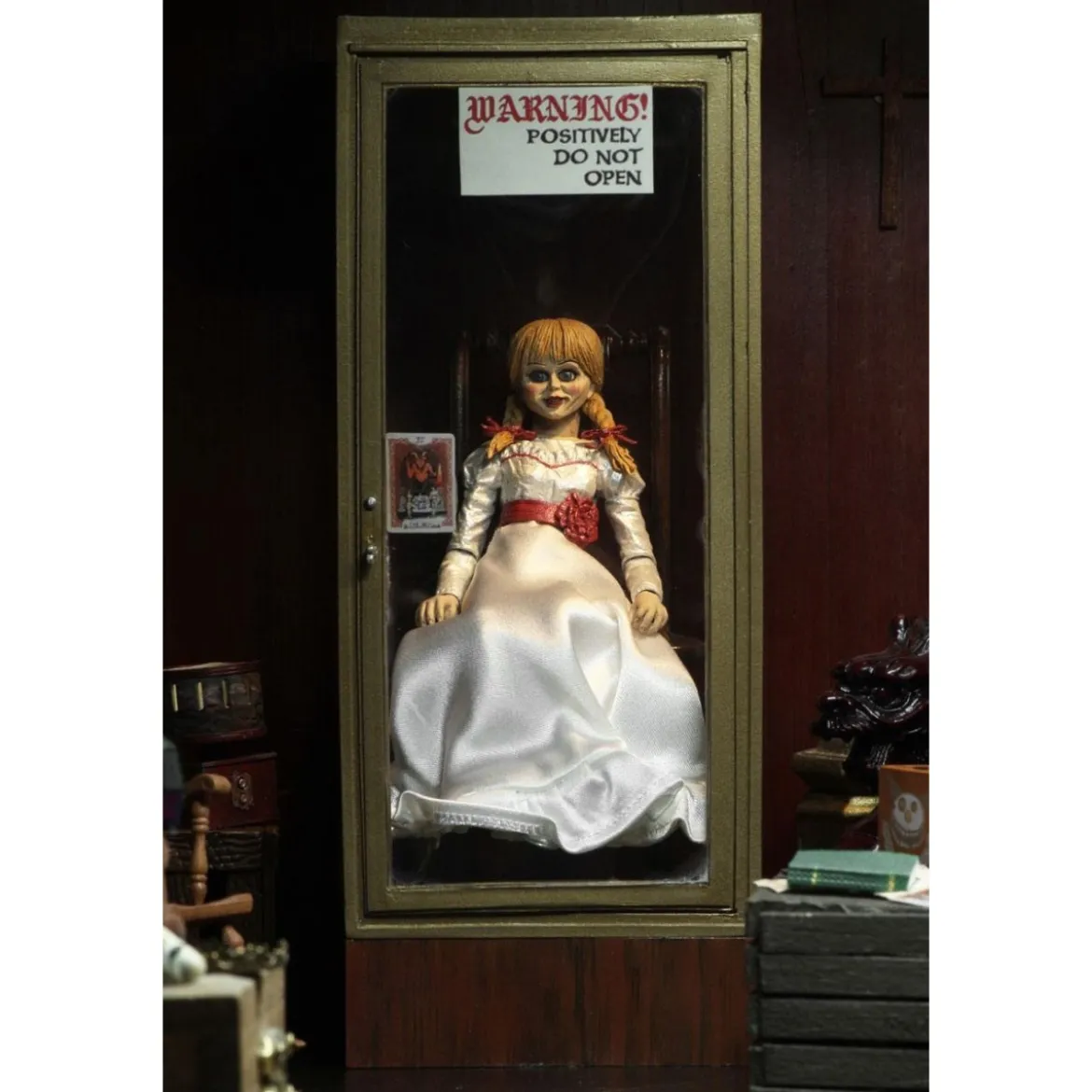 Neca - The Conjuring Universe - Ultimate Annabelle
