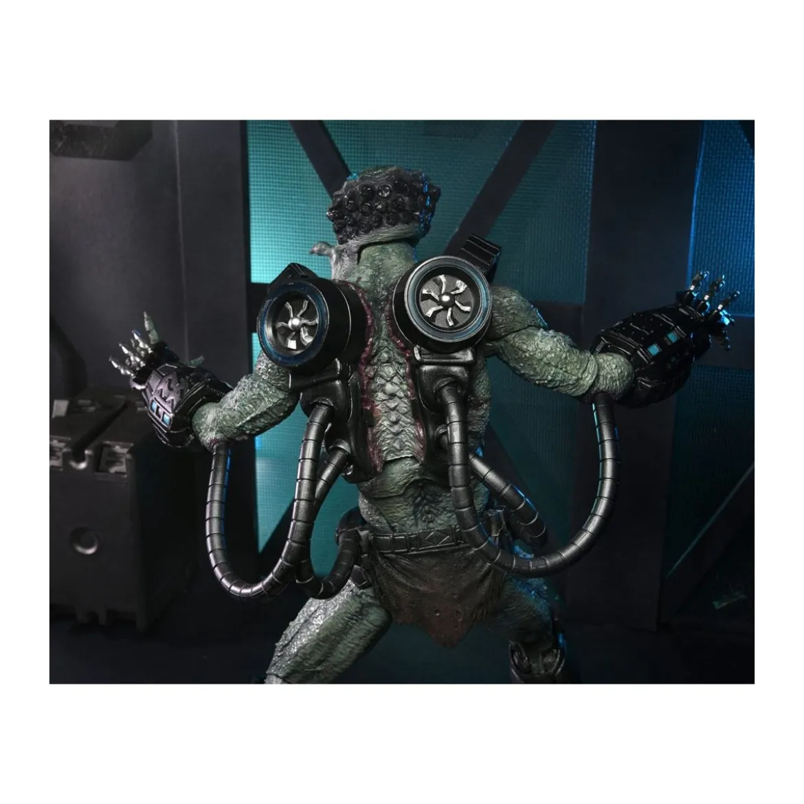 Neca - Ultimate Deluxe Stone Heart - Predator Concrete Jungle