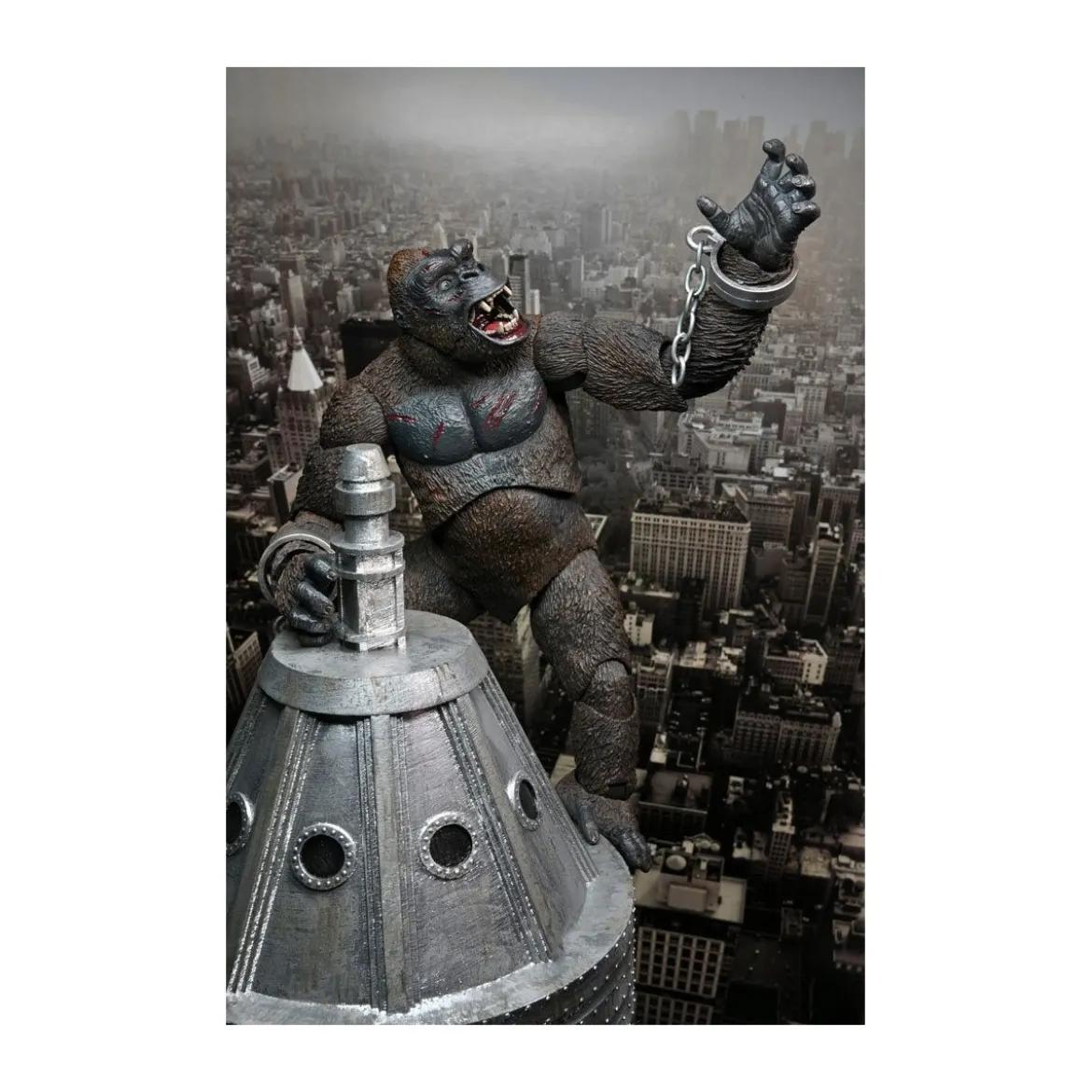 Neca - Ultimate KING KONG Concrete Jungle 1/12 Figurine