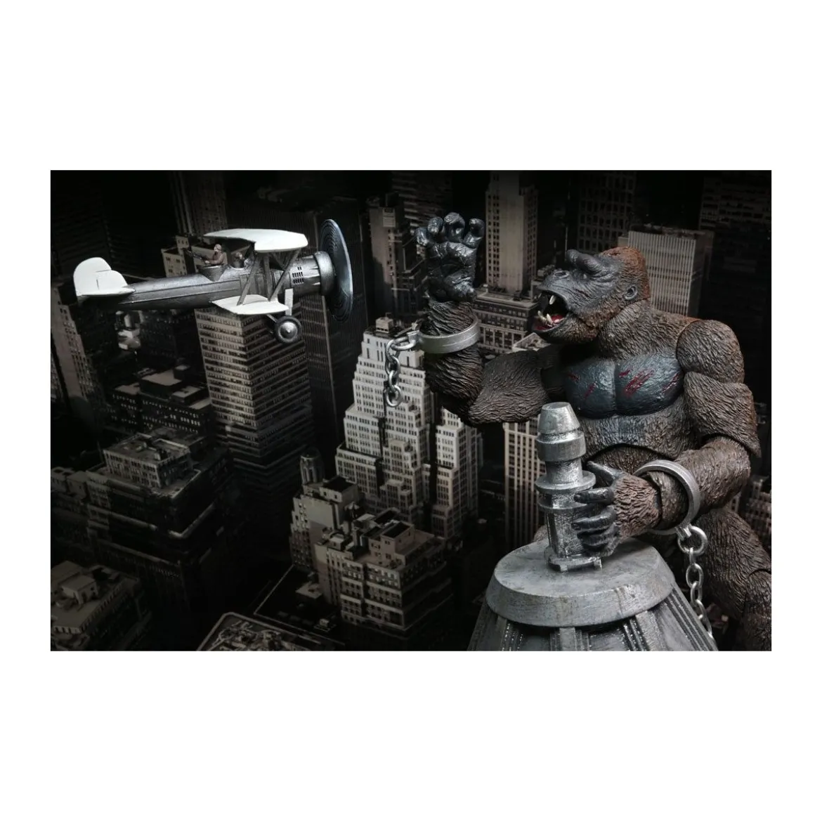 Neca - Ultimate KING KONG Concrete Jungle 1/12 Figurine