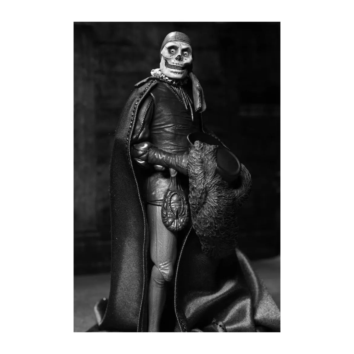 NECA - Ultimate The Phantom of the Opera (1925) Masque of the Red Death B&W - Universal Monsters