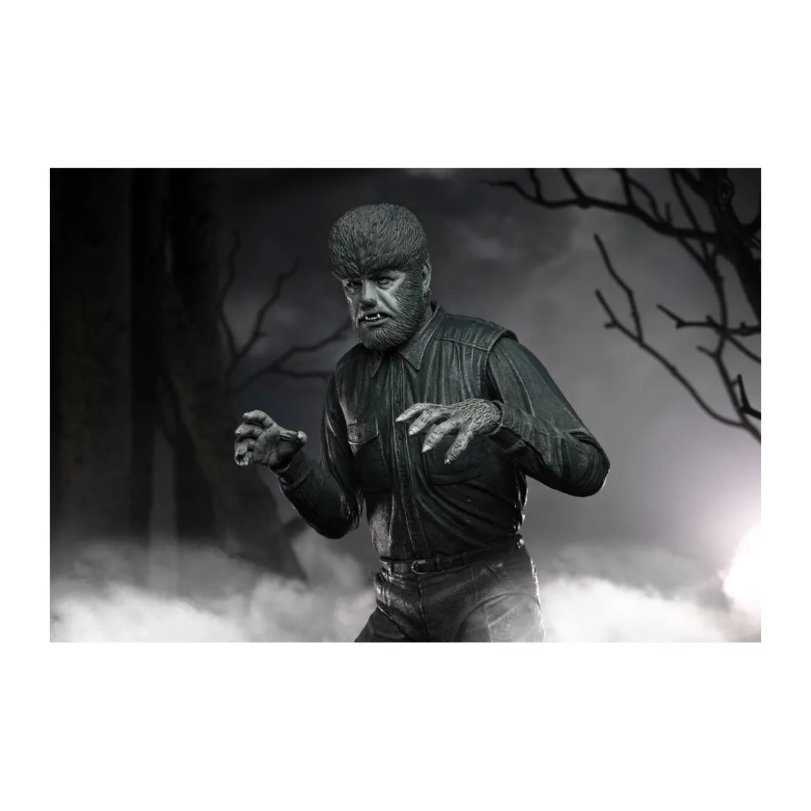 NECA - Ultimate The Wolf Man Black & White Version - Universal Monsters