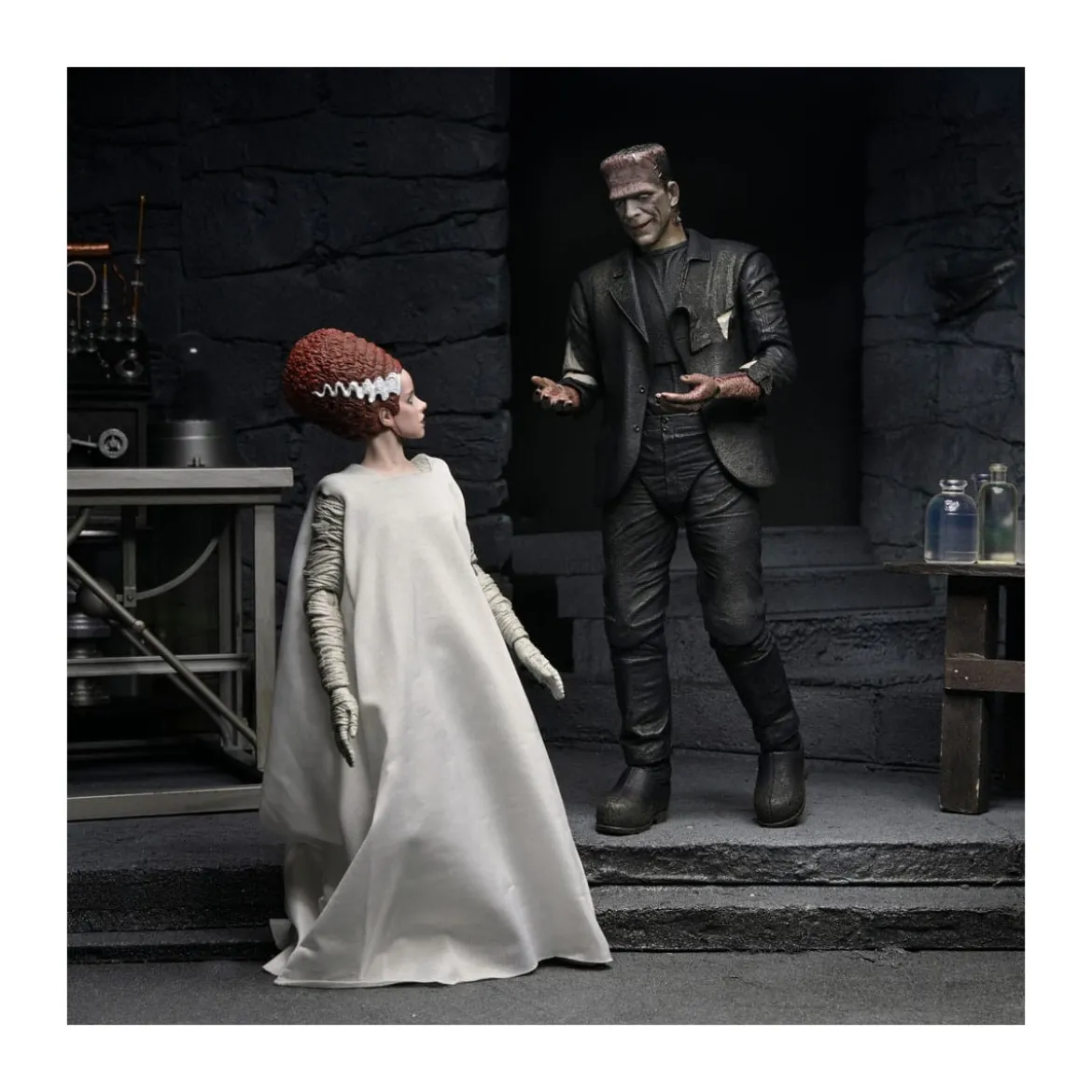 NECA Universal Monsters - 2 pack Bride of Frankenstein 90th Anniversary The Monster & His Mate