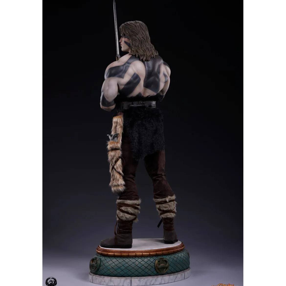 PCS Collectibles - CONAN WARPAINT 1/2 scale statue