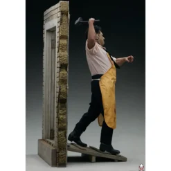Premium Collectibles Studio - The Texas Chainsaw Massacre: Leatherface - The Butcher 1:3 Scale Statue