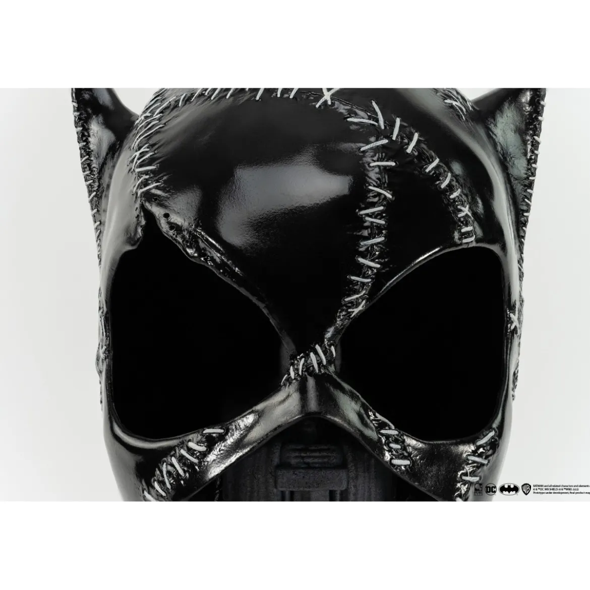 PureArts - Batman Catwoman 1:1 Cowl Replica