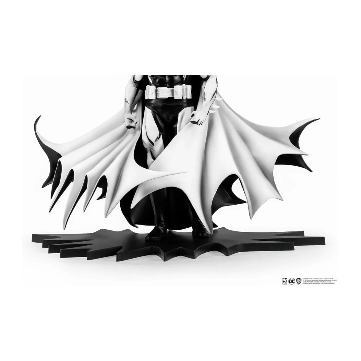Pure Arts - PX Statuette - Batman Black & White Version 1/8