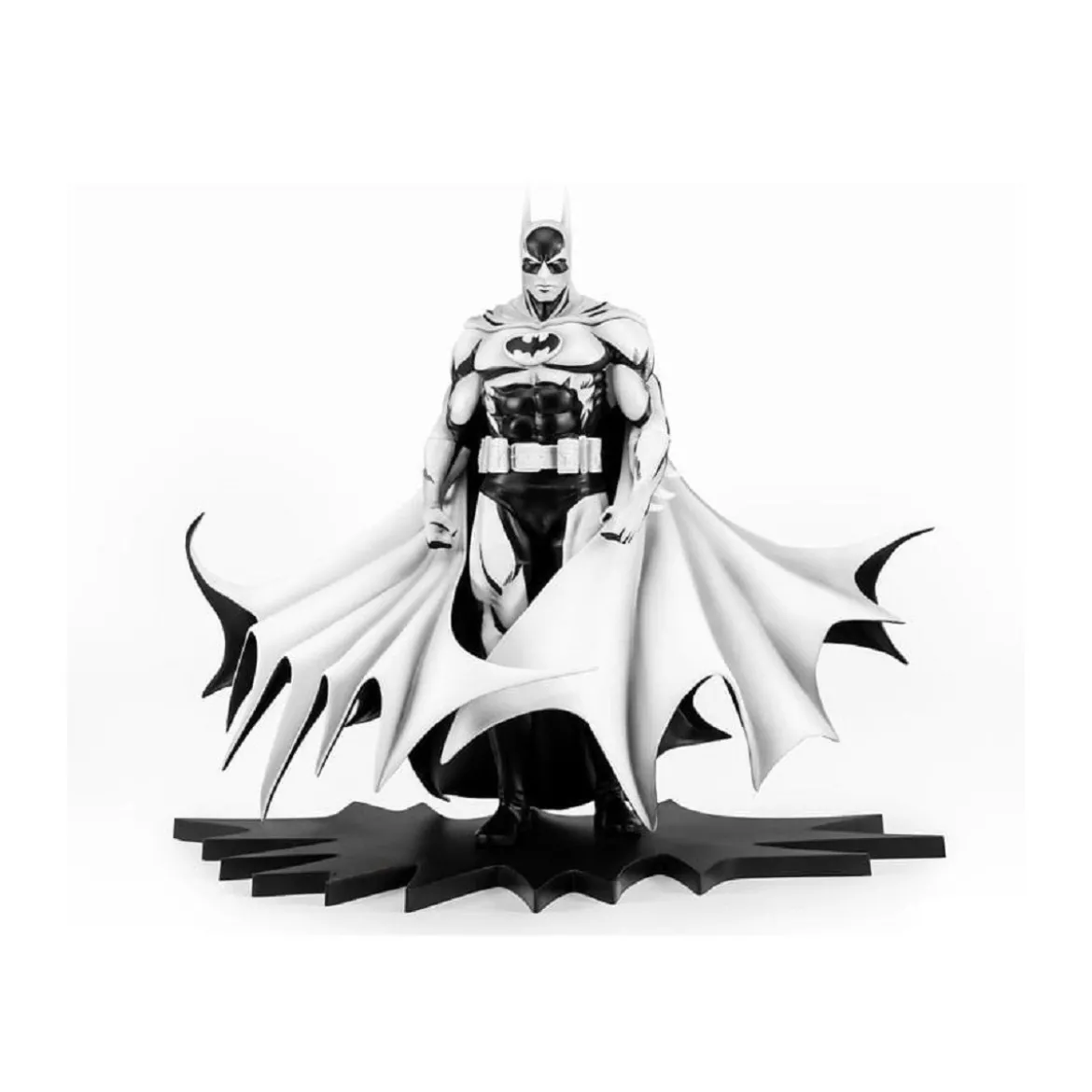 Pure Arts - PX Statuette - Batman Black & White Version 1/8