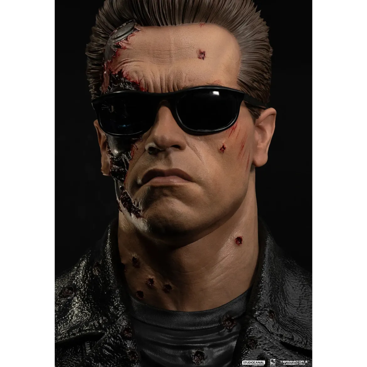 Pure Arts Terminator 2 T-800 Model 101 Battle Damaged Art Mask