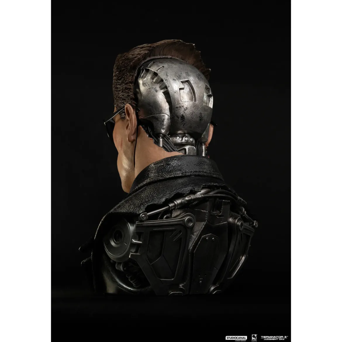 Pure Arts Terminator 2 T-800 Model 101 Battle Damaged Art Mask