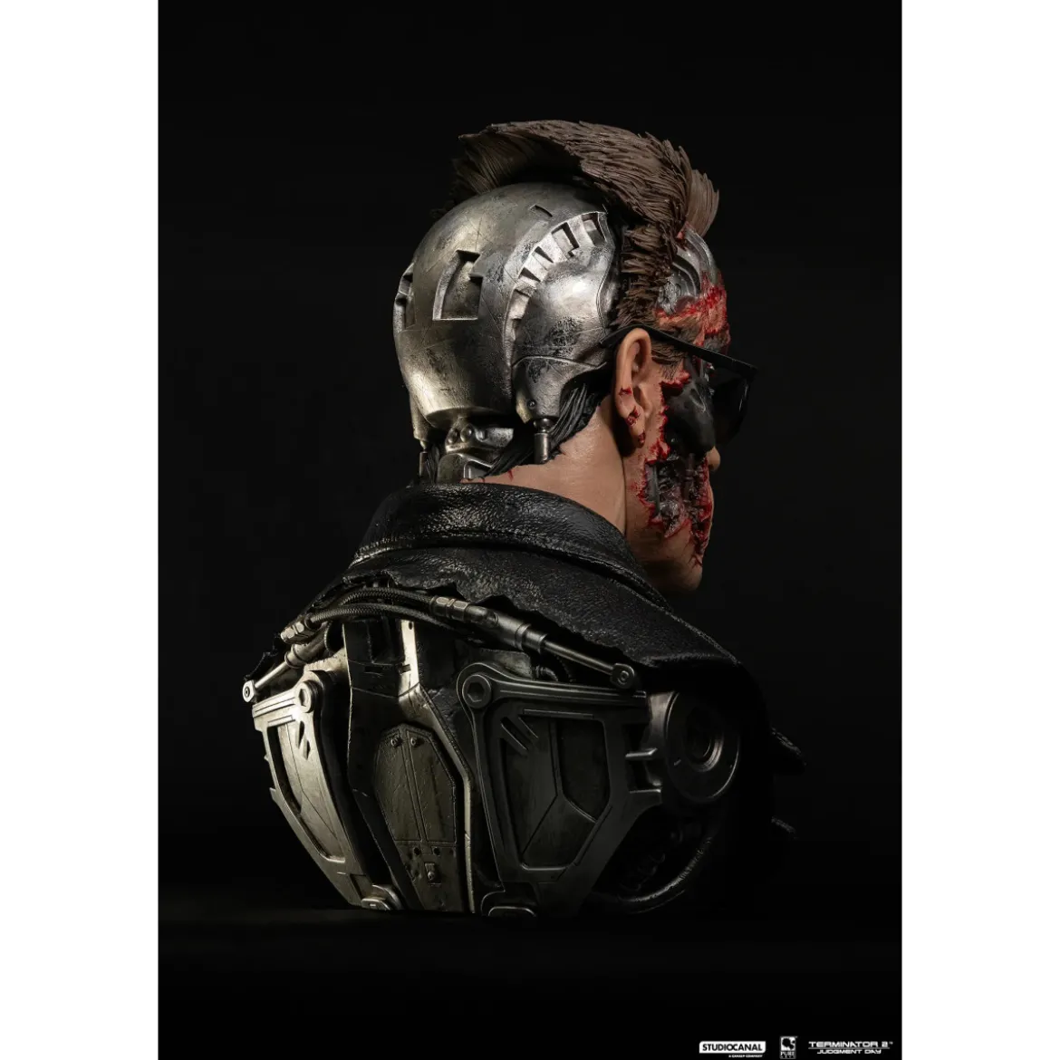 Pure Arts Terminator 2 T-800 Model 101 Battle Damaged Art Mask