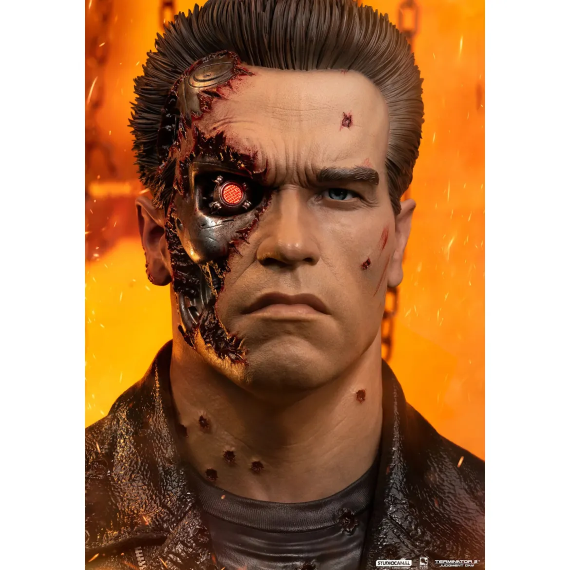 Pure Arts Terminator 2 T-800 Model 101 Battle Damaged Art Mask