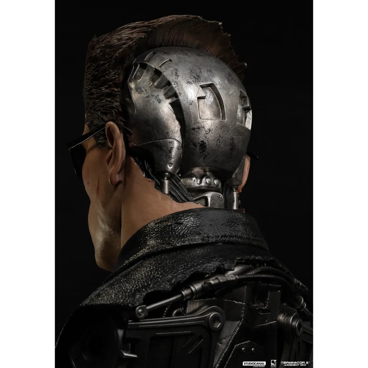 Pure Arts Terminator 2 T-800 Model 101 Battle Damaged Art Mask