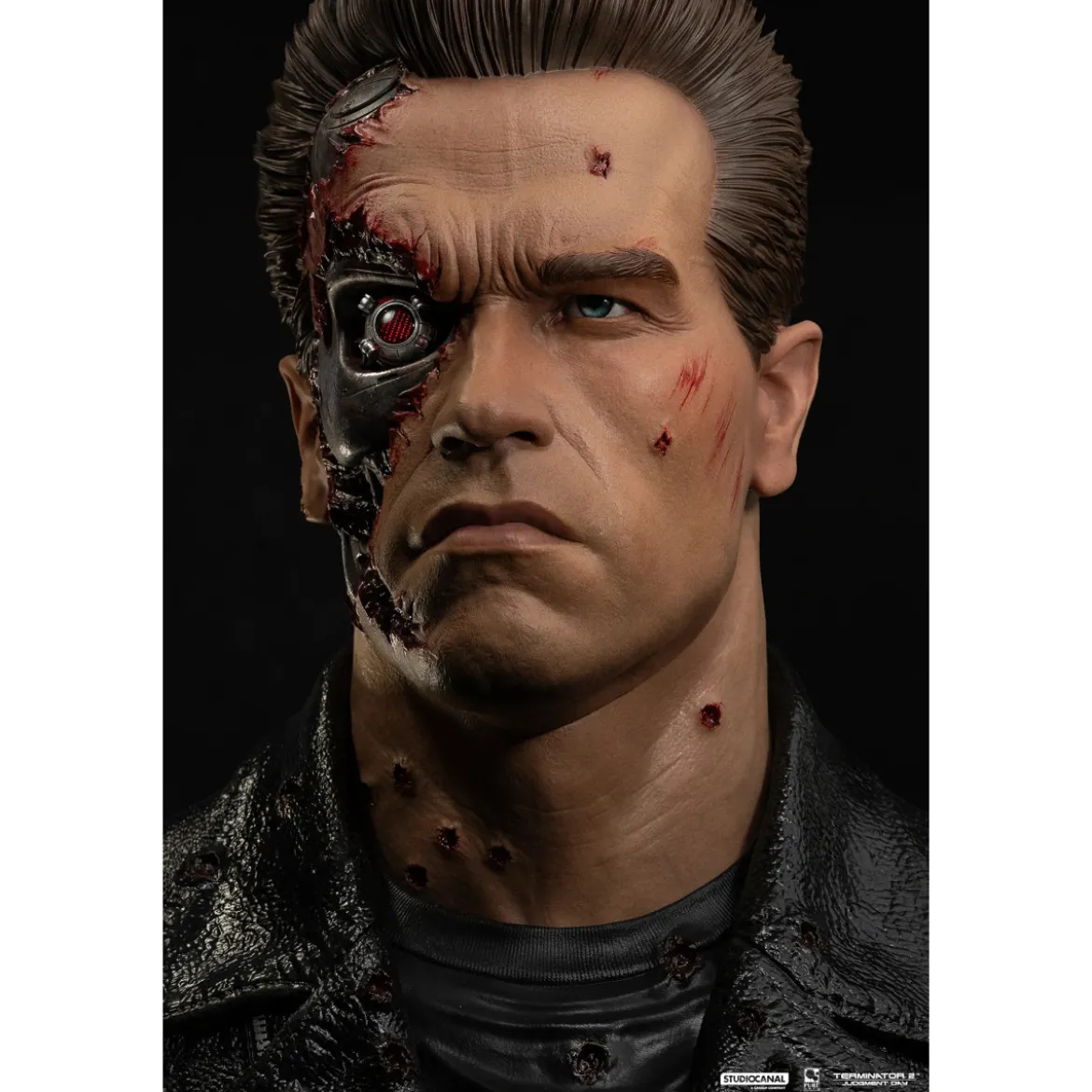 Pure Arts Terminator 2 T-800 Model 101 Battle Damaged Art Mask