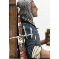 Pure Arts - The Witcher 3: Wild Hunt Geralt 1/6 Scale Statue.