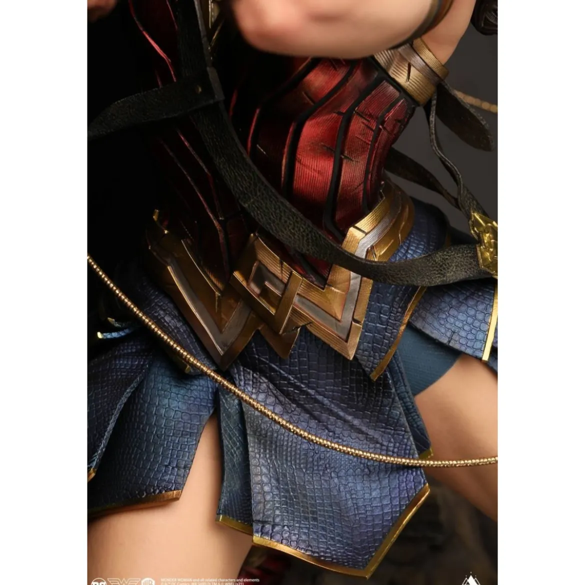 Queen Studios - DC Comics Wonder Woman 1:4 Scale Statue
