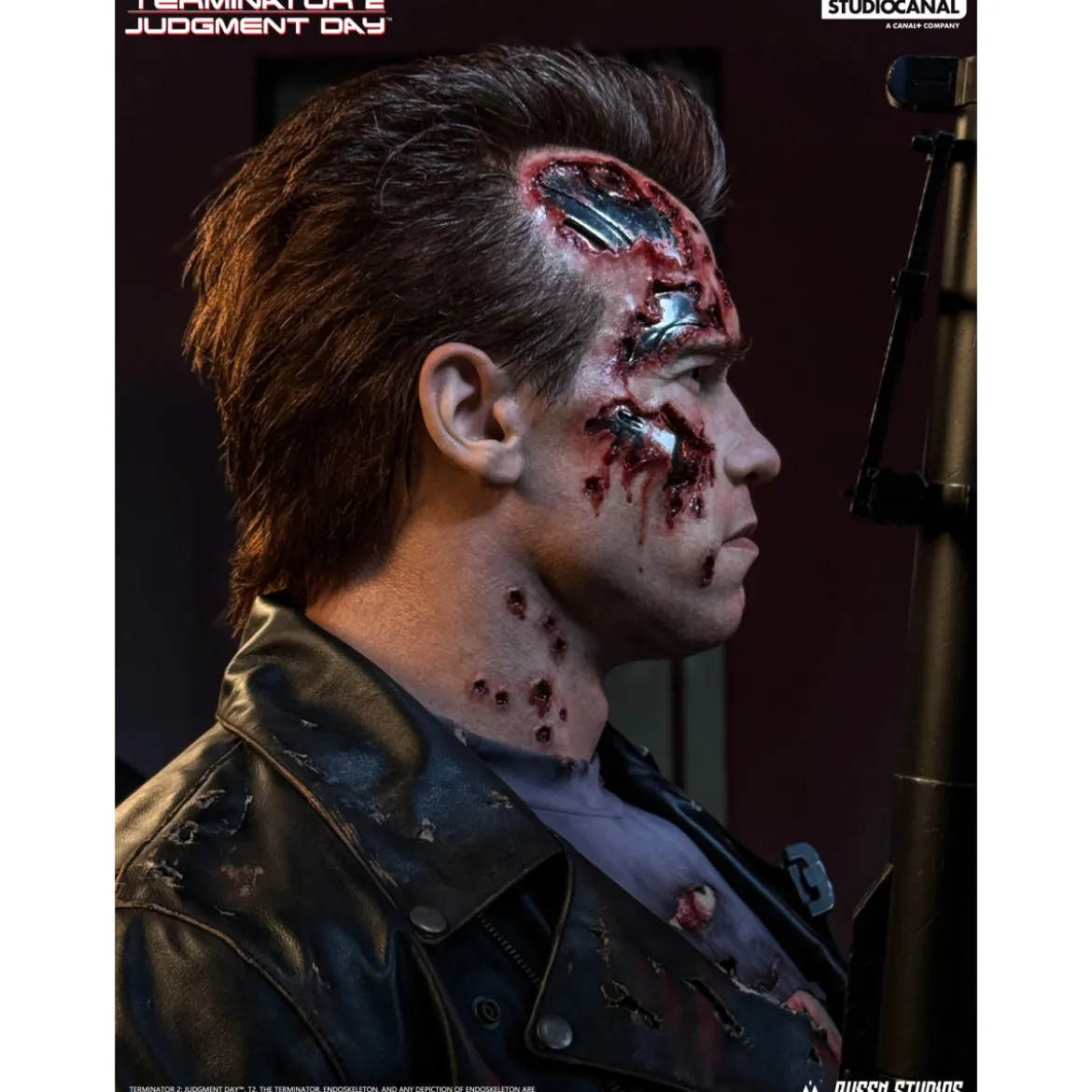 Queen Studios - T-800 Battle Damaged Life-Size Bust - Terminator 2