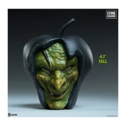 Sideshow Apple - Witch Apple Replica (Green Variant)