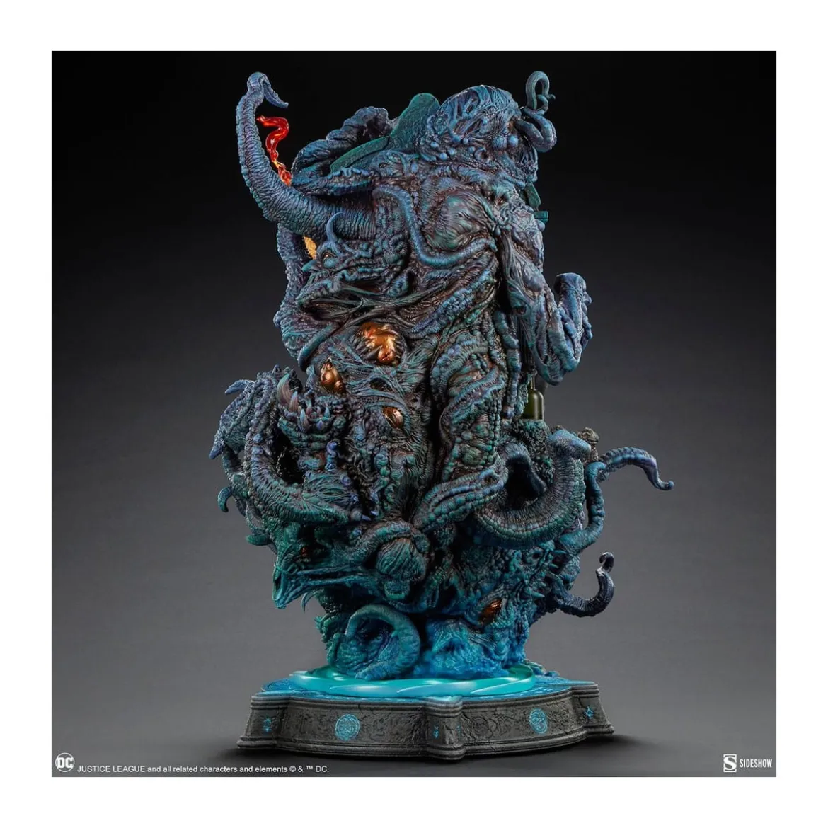 Sideshow - Dc Comics - John Constantine: Just Another Exorcism Hangover Premium Format 1/4