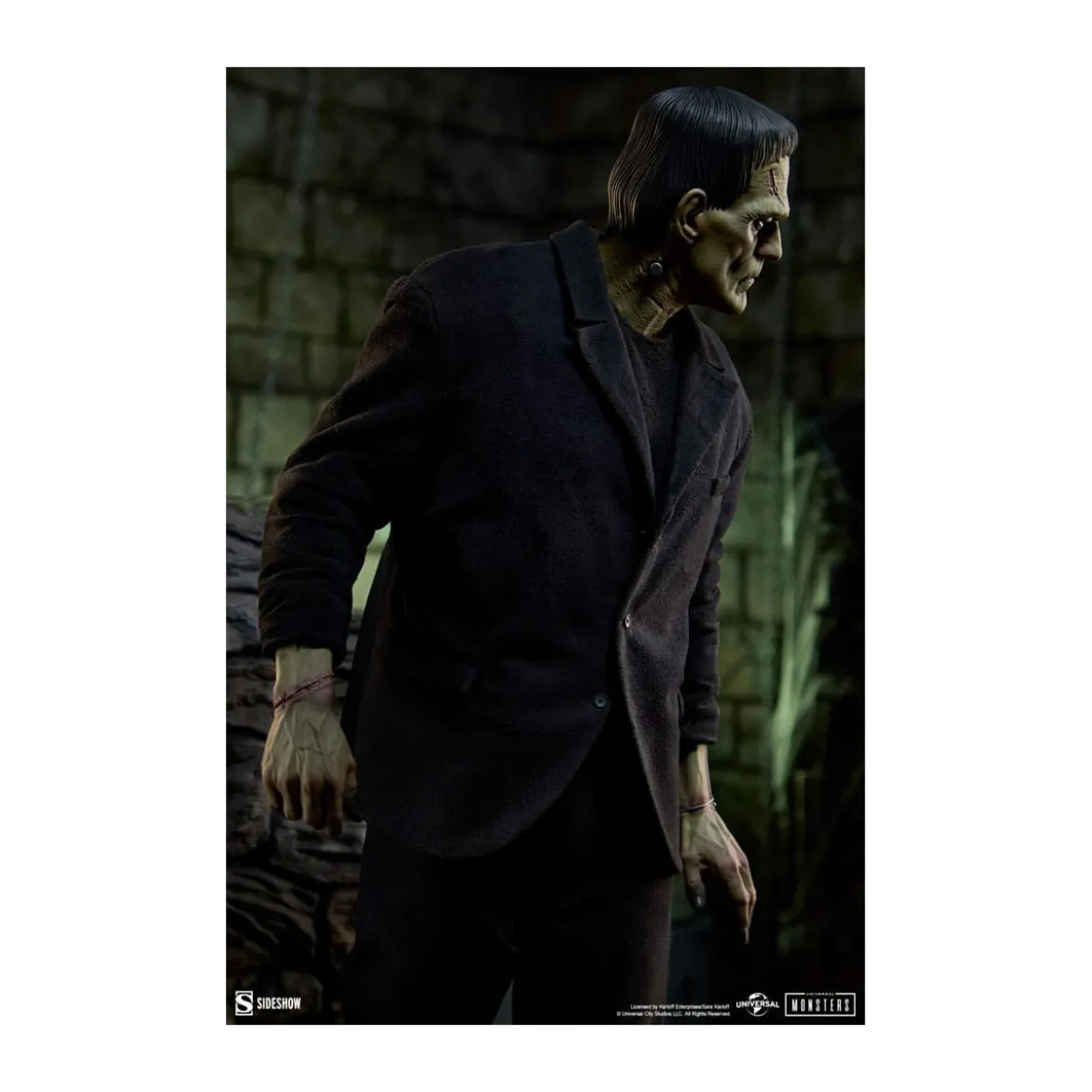 Sideshow Universal Monsters - Premium Format Frankenstein (Fabric costume) 1/4