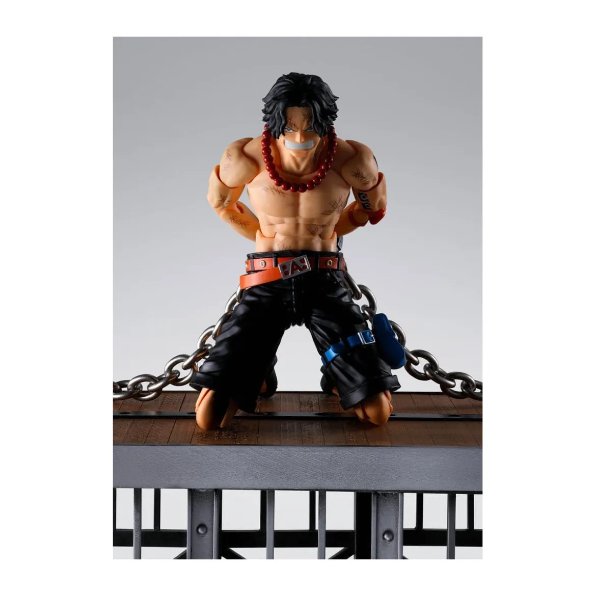 Tamashii Bandai One Piece - Portgas D. Ace - Marineford - S.H. Figuarts SHF