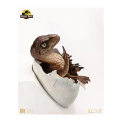 Toynami ECC Elite Creature Collectibles - Velociraptor Hatching Egg 1/1 - Jurassic Park