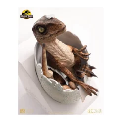 Toynami ECC Elite Creature Collectibles - Velociraptor Hatching Egg 1/1 - Jurassic Park