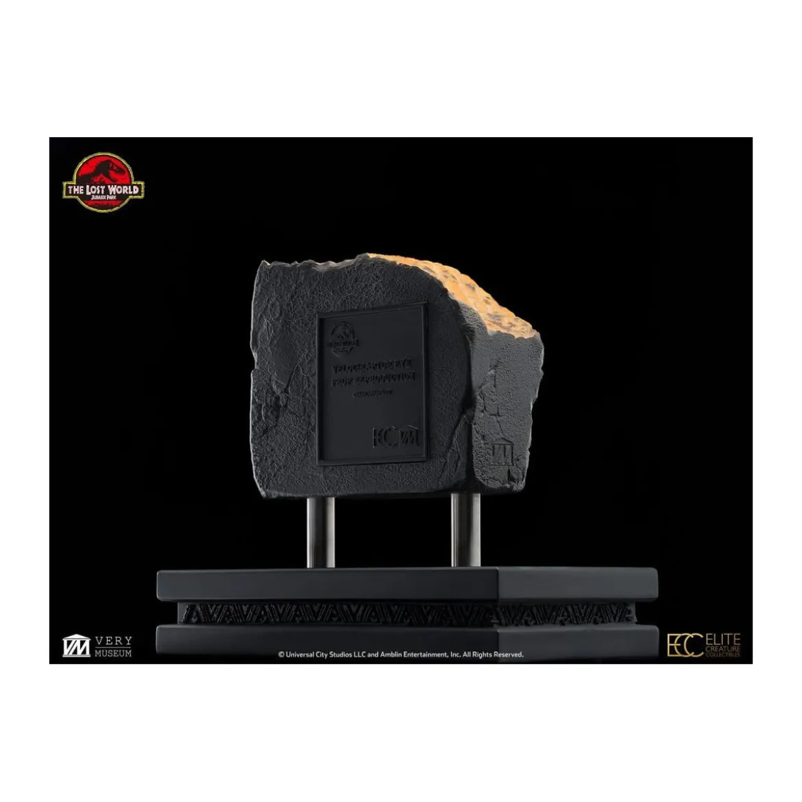 Toynami ECC Elite Creature Collectibles - Male Velociraptor Eye Prop - The Lost World: Jurassic Park