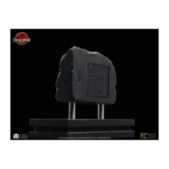 Toynami ECC Elite Creature Collectibles - Male Velociraptor Eye Prop - The Lost World: Jurassic Park