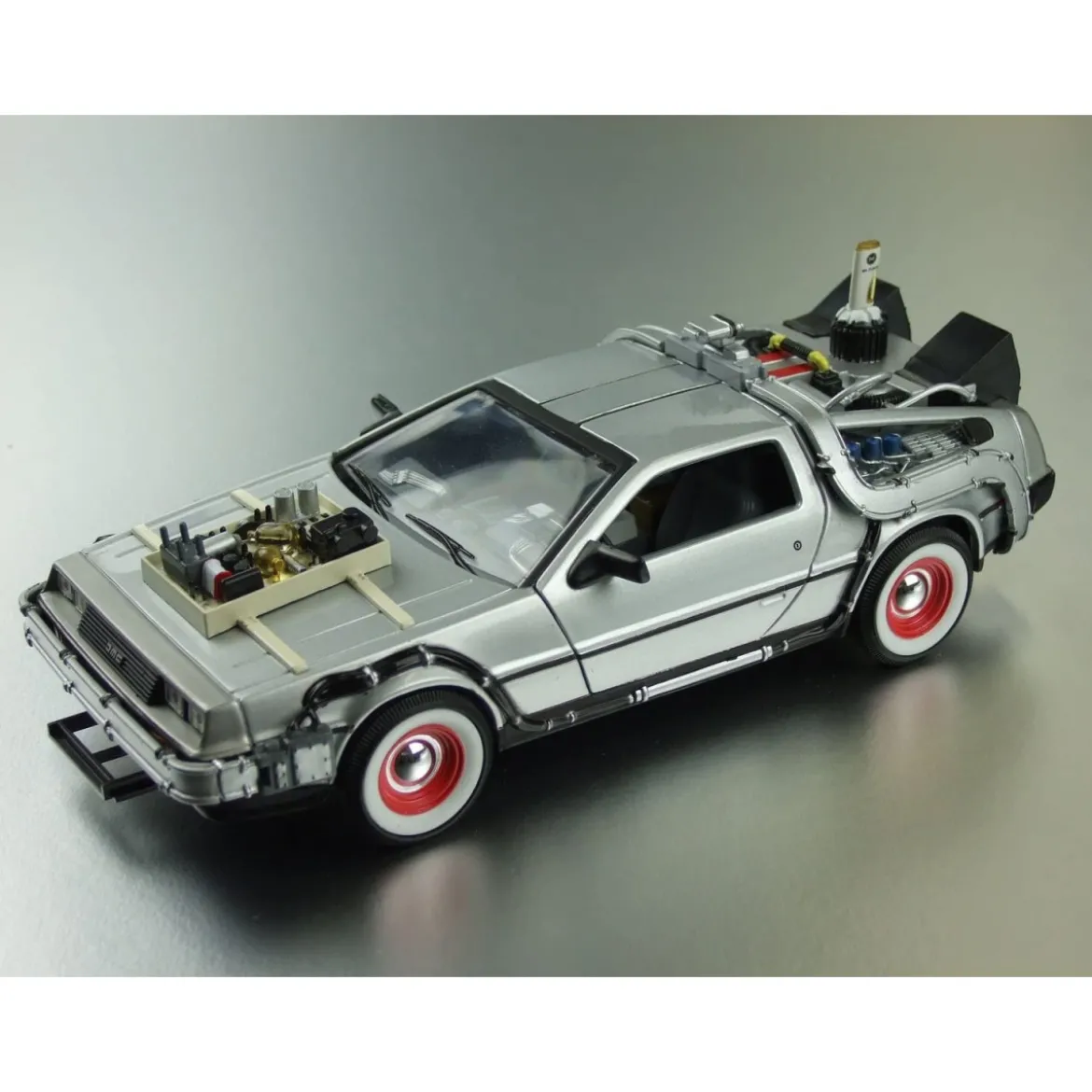 Welly - Retour vers le Futur III DeLorean 1/24 métal
