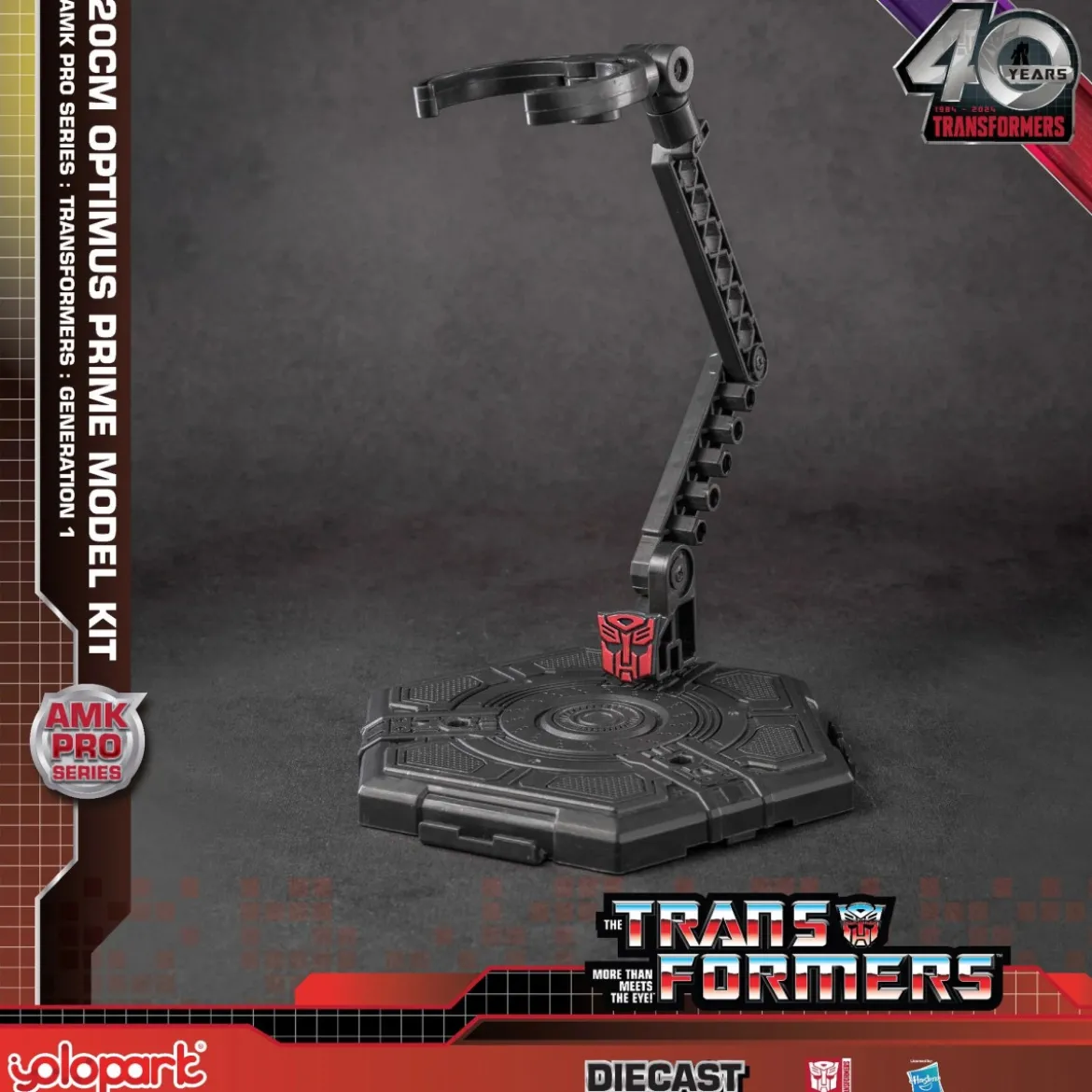 Yolopark - Transformers OPTIMUS PRIME - Generation One AMK PRO Series Model Kit